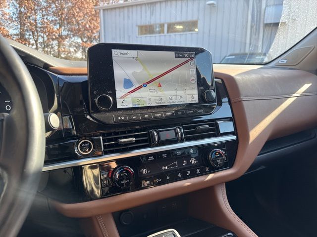 2024 Nissan Pathfinder Platinum photo 4