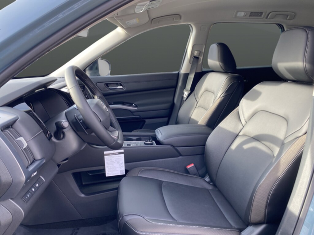 New 2026 Nissan Pathfinder SL SUV