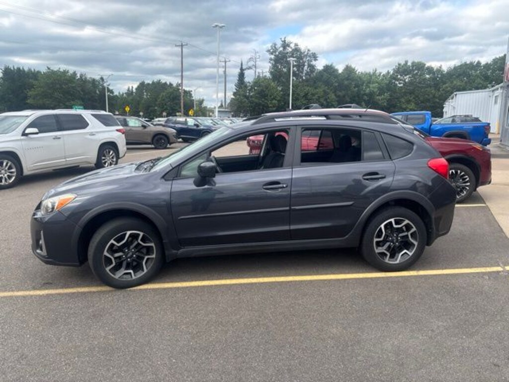 Used 2017 Subaru Crosstrek 2.0i Premium SUV
