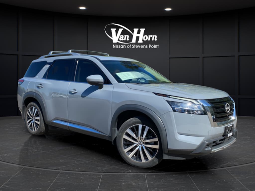 Used 2023 Nissan Pathfinder Platinum SUV