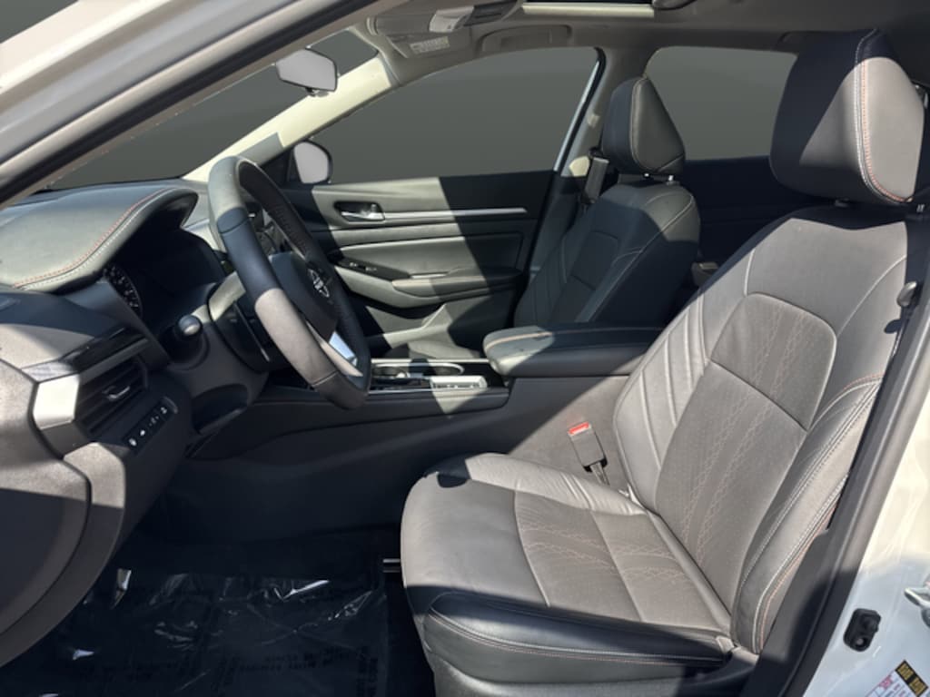 Used 2024 Nissan Altima 2.0 SR Sedan