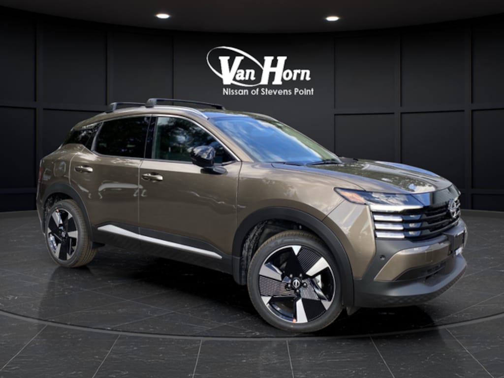 New 2026 Nissan Kicks SR