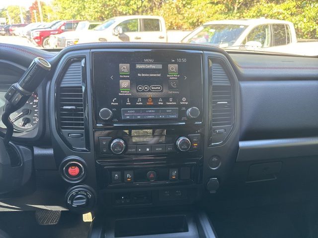 2020 Nissan Titan PRO-4X photo 3