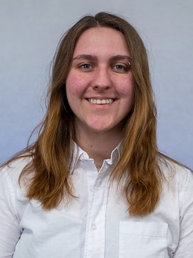 Staff member Isabelle Salazar from ID_6c97cc499203