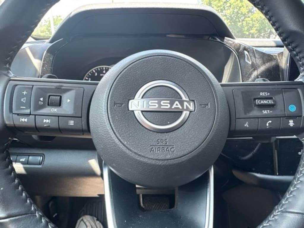Used 2025 Nissan Pathfinder SV SUV