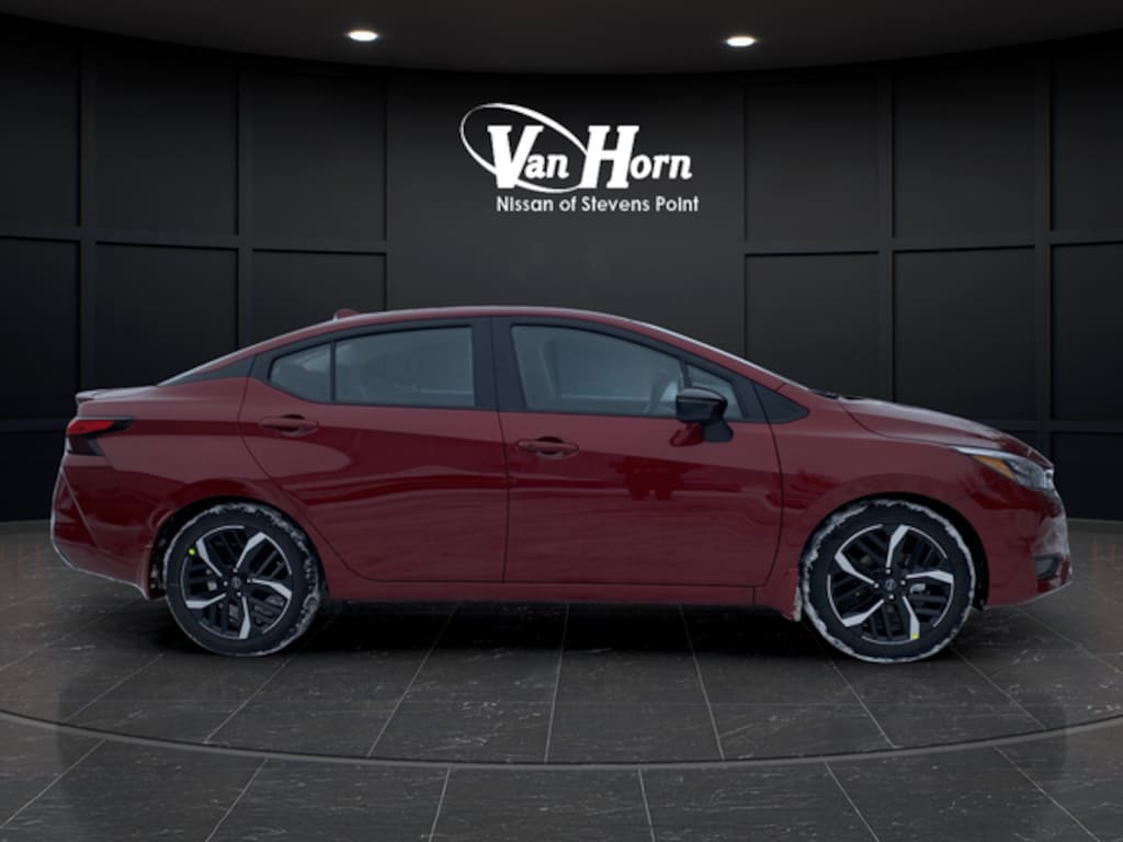 Certified 2025 Nissan Versa 1.6 SR Sedan