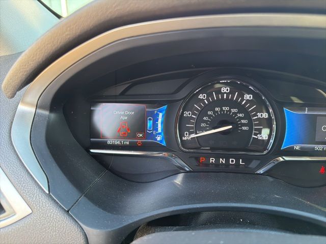 2016 Lincoln MKZ Hybrid photo 2