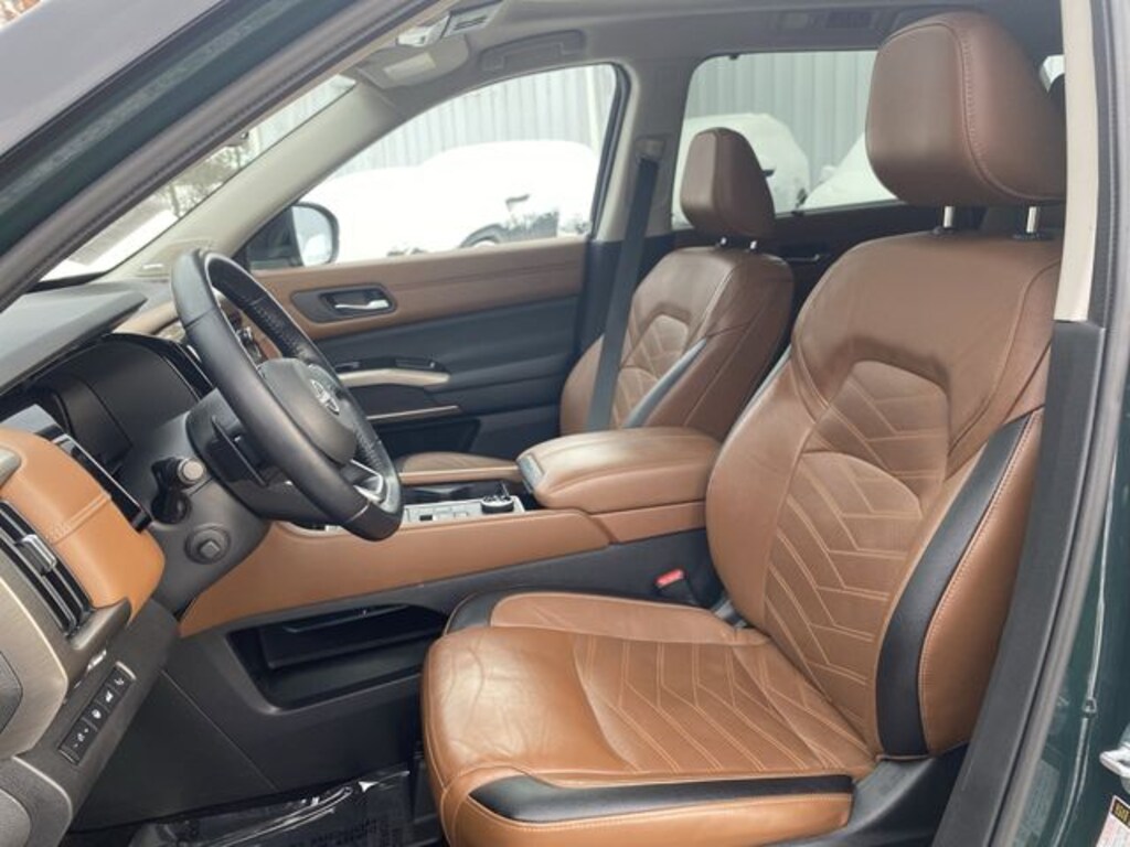 Used 2022 Nissan Pathfinder Platinum SUV