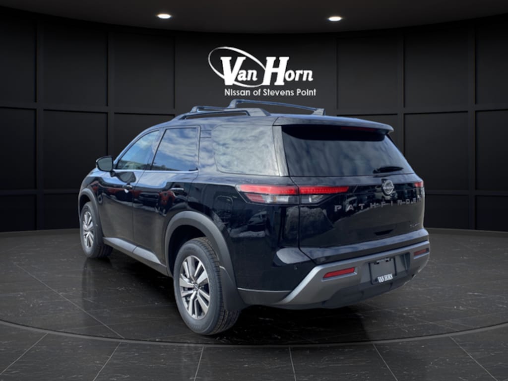 New 2026 Nissan Pathfinder SL SUV