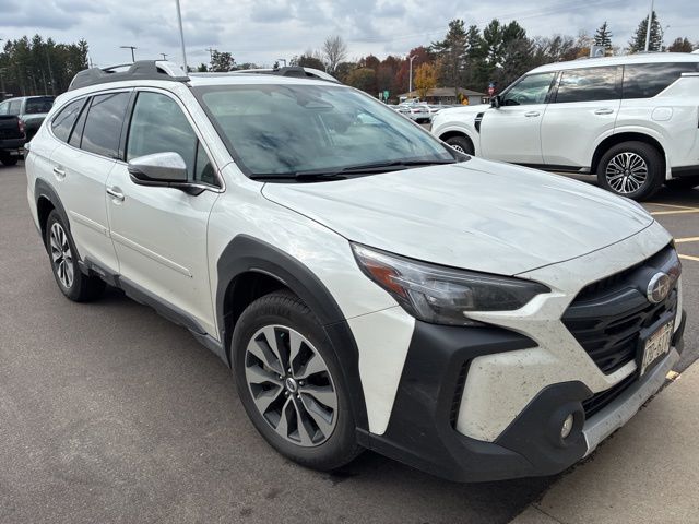 2023 Subaru Outback Touring photo 3