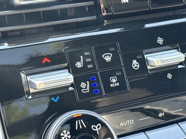 2026 Nissan Armada Platinum - Photo 8