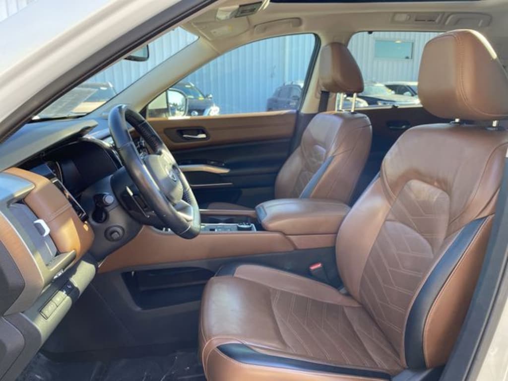 Used 2022 Nissan Pathfinder Platinum SUV