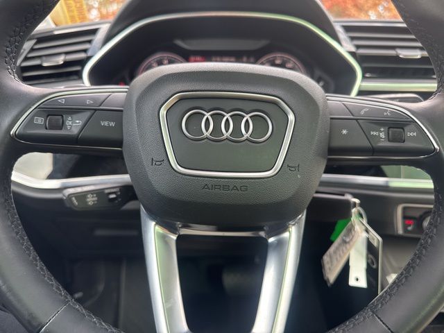 2022 Audi Q3 S line Premium Plus photo 2