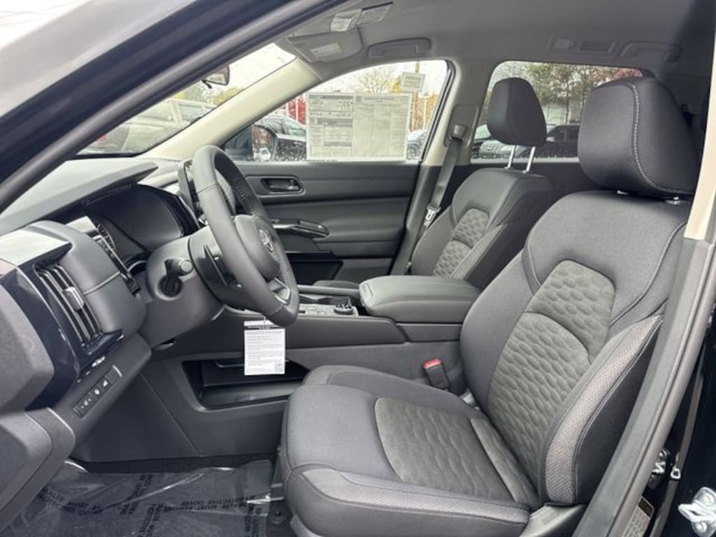 New 2025 Nissan Pathfinder SV SUV