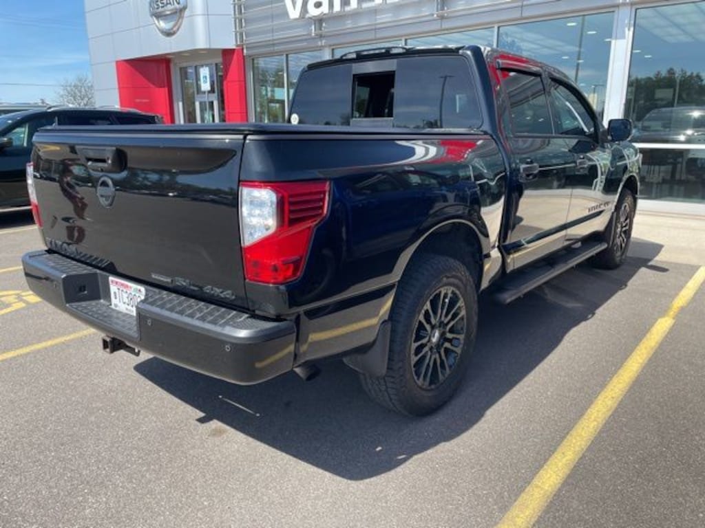 Used 2019 Nissan Titan SL Truck