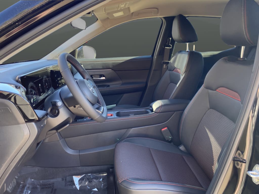 New 2026 Nissan Kicks SR SUV