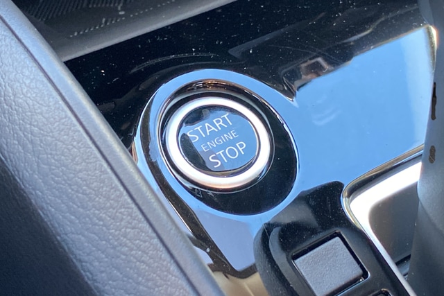 2025 Nissan Versa Sedan SV - Photo 26