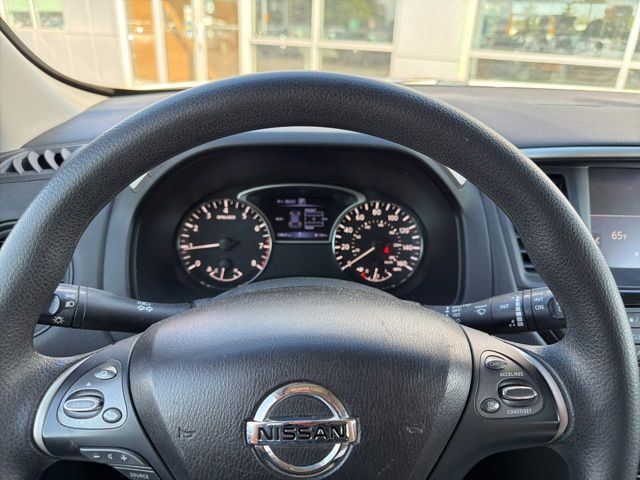 2018 Nissan Pathfinder S 4WD's photo
