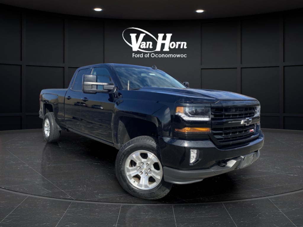 Used 2017 Chevrolet Silverado 1500 LT Truck