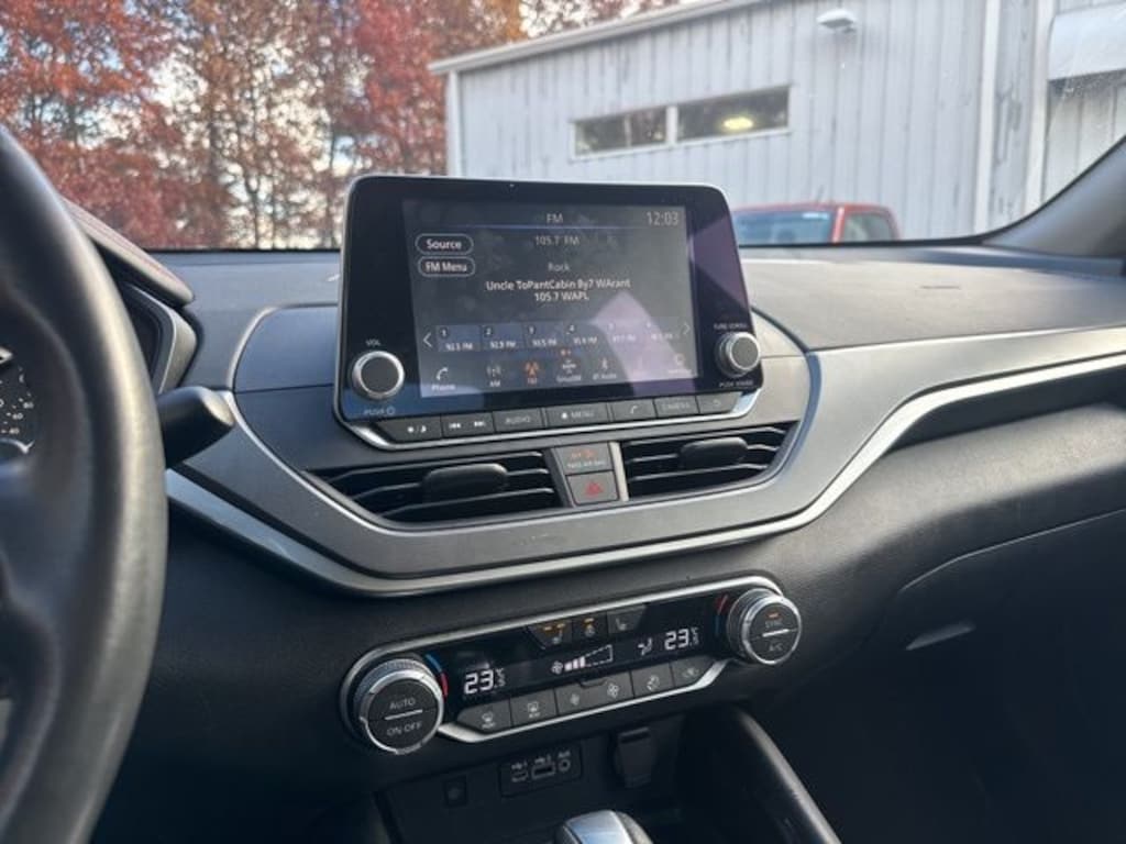 Used 2024 Nissan Altima 2.5 SR Sedan