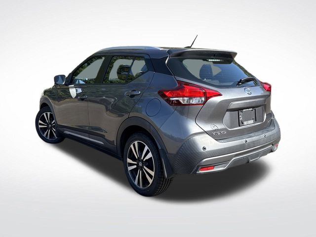 2020 Nissan Kicks SR photo 3