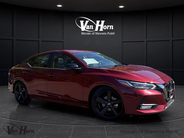 2021 Nissan Sentra SR's photo