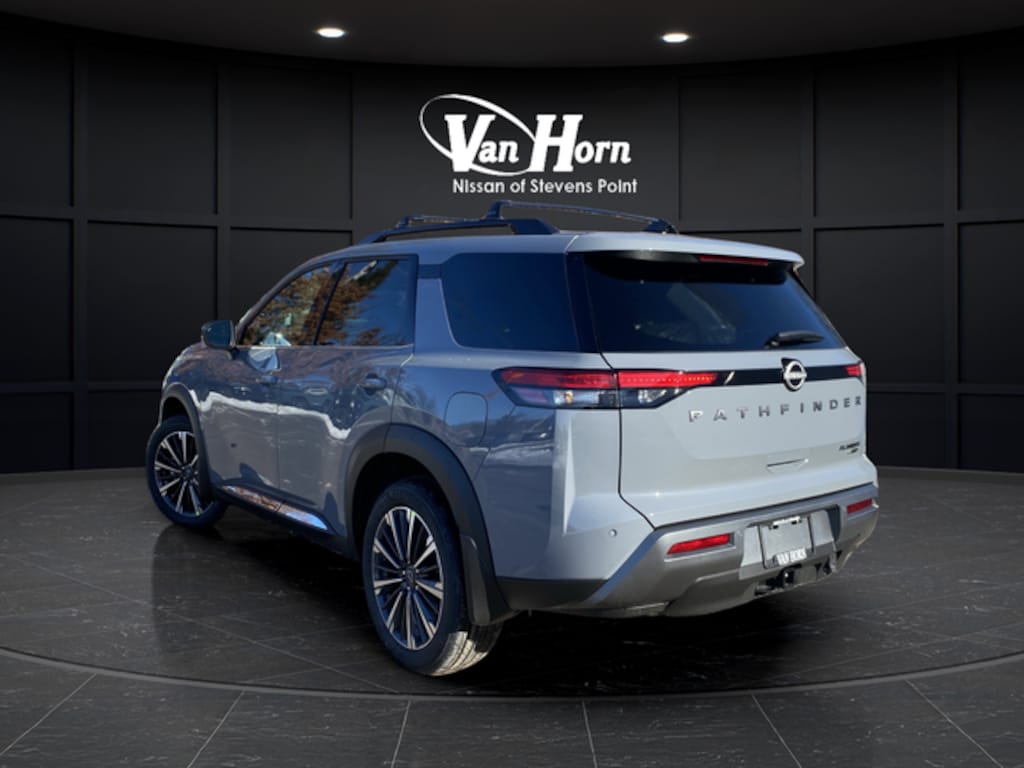 New 2026 Nissan Pathfinder Platinum SUV