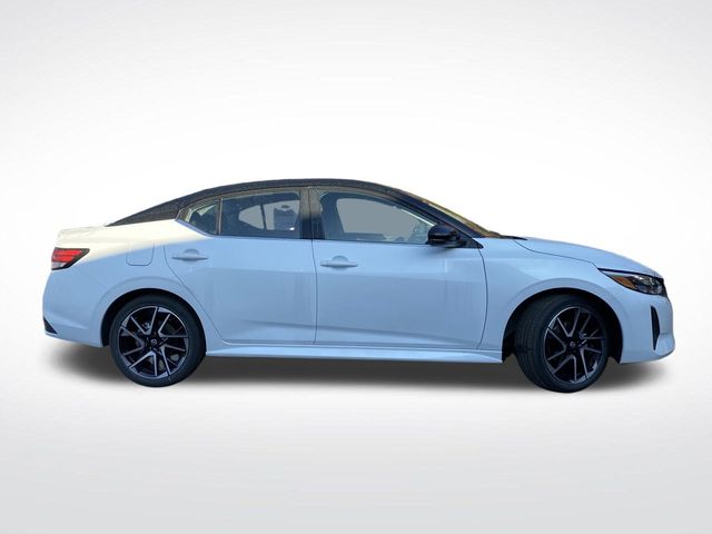 2025 Nissan Sentra SR photo 2