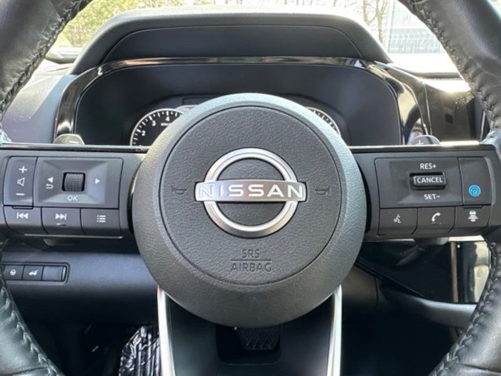 Used 2024 Nissan Pathfinder SL SUV