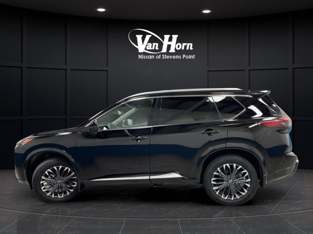 Used 2024 Nissan Rogue Platinum SUV