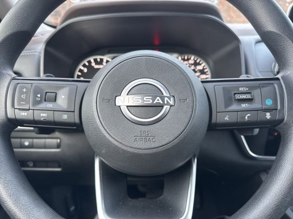 Used 2023 Nissan Rogue SV SUV