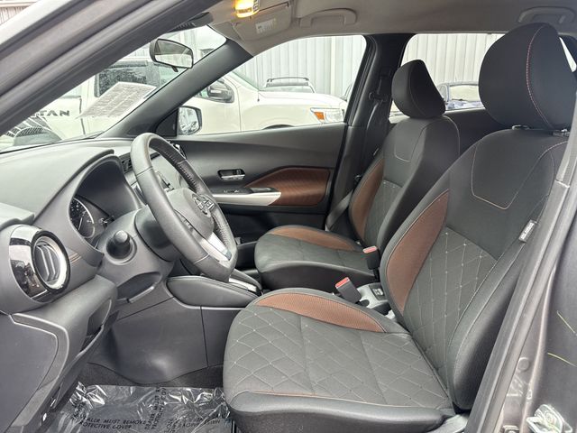 2020 Nissan Kicks SR photo 4