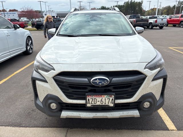 2023 Subaru Outback Touring photo 2