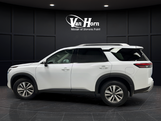 Used 2025 Nissan Pathfinder SL SUV