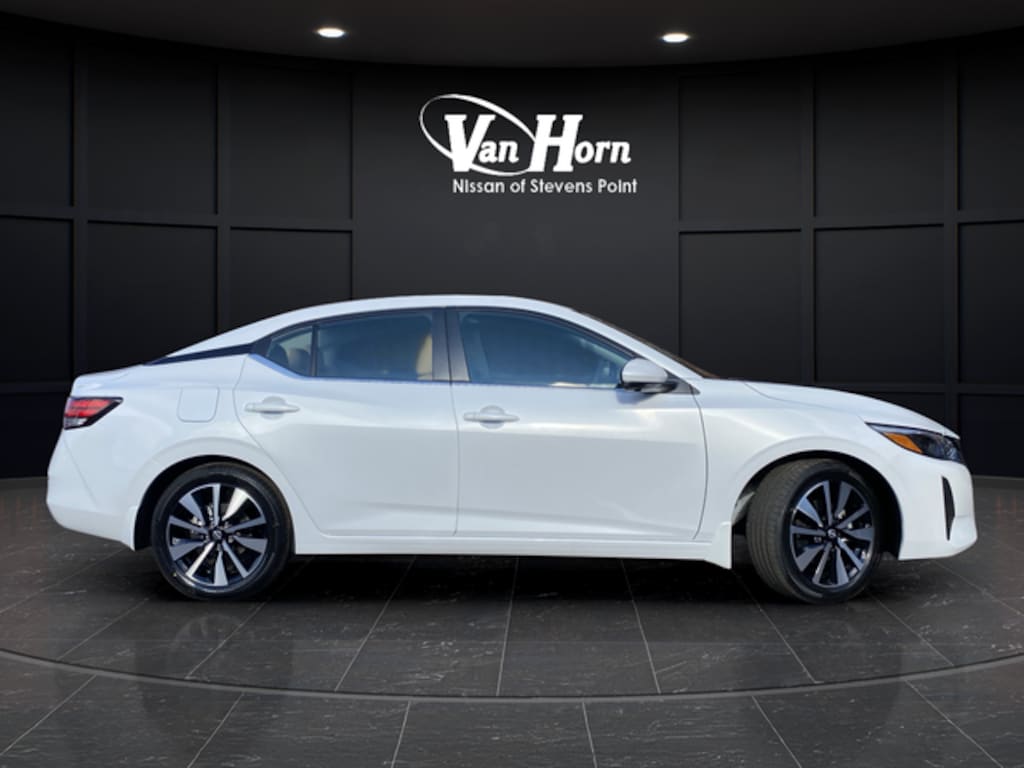 New 2025 Nissan Sentra SV Sedan