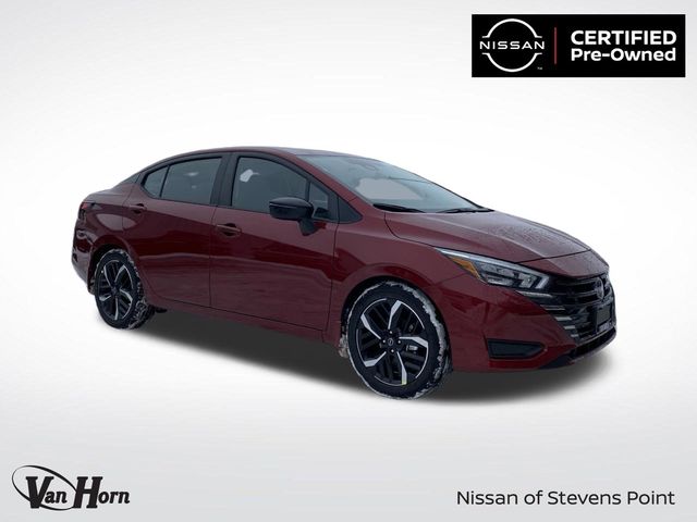 2025 Nissan Versa SR's photo