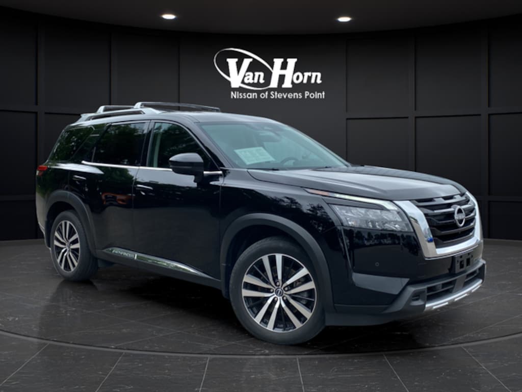 Used 2025 Nissan Pathfinder Platinum SUV