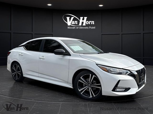 2022 Nissan Sentra SR's photo