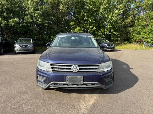 2021 Volkswagen Tiguan S photo 2