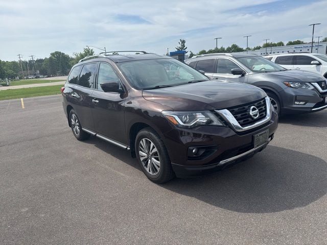 2020 Nissan Pathfinder SL 4WD's photo