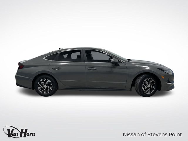 Used 2021 Hyundai Sonata Hybrid Blue with VIN KMHL24JJ2MA023992 for sale in Stevens Point, WI