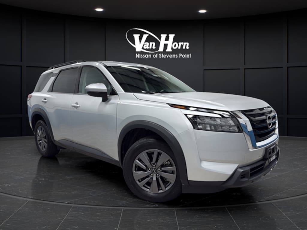 Used 2025 Nissan Pathfinder SV SUV