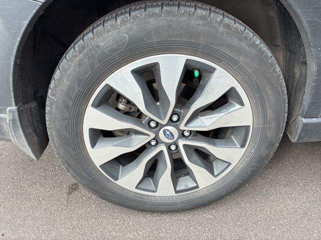 2023 Subaru Outback Touring photo 4