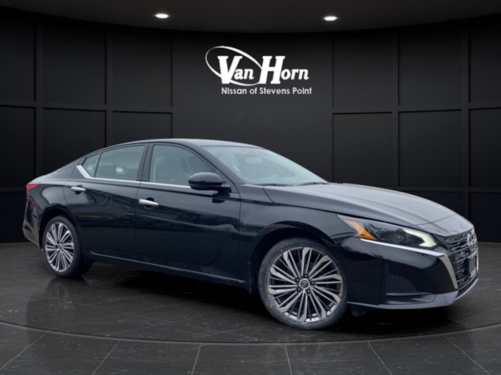 Used 2024 Nissan Altima 2.5 SL Sedan