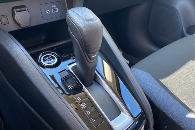 2025 Nissan Versa Sedan SV - Photo 20