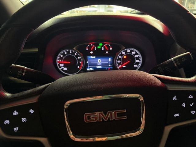 2021 GMC Acadia SLE's photo