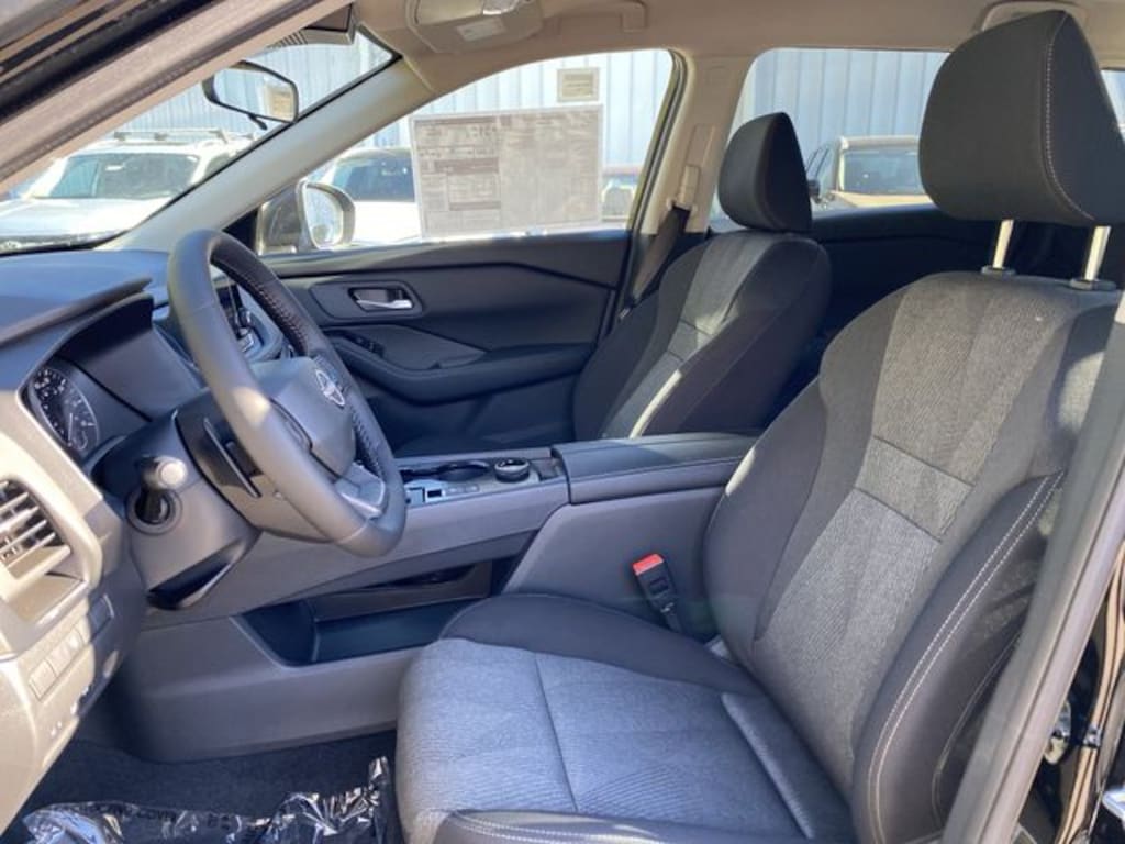 New 2026 Nissan Rogue SV SUV