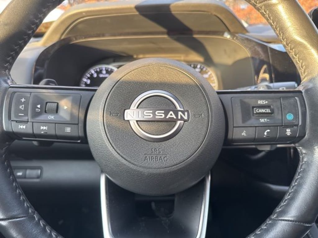 Used 2022 Nissan Pathfinder SL SUV