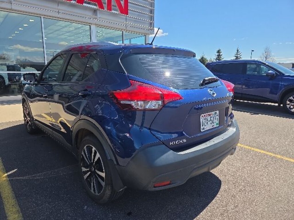 Used 2019 Nissan Kicks SV SUV