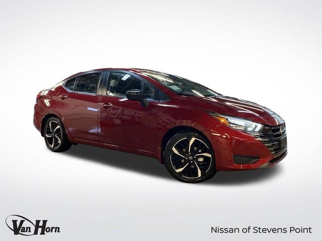 2025 Nissan Versa Sedan SR's photo